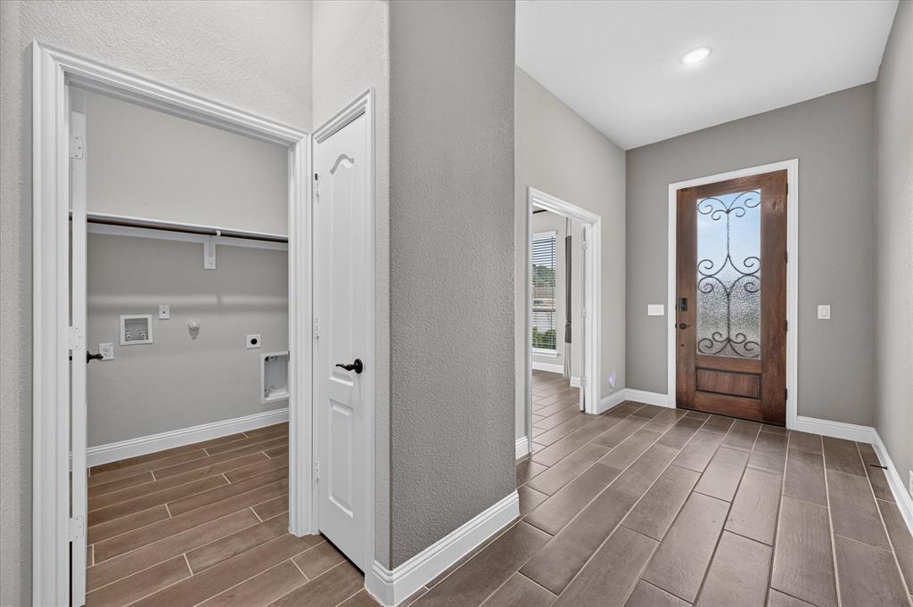 1941 Silverleaf Drive
