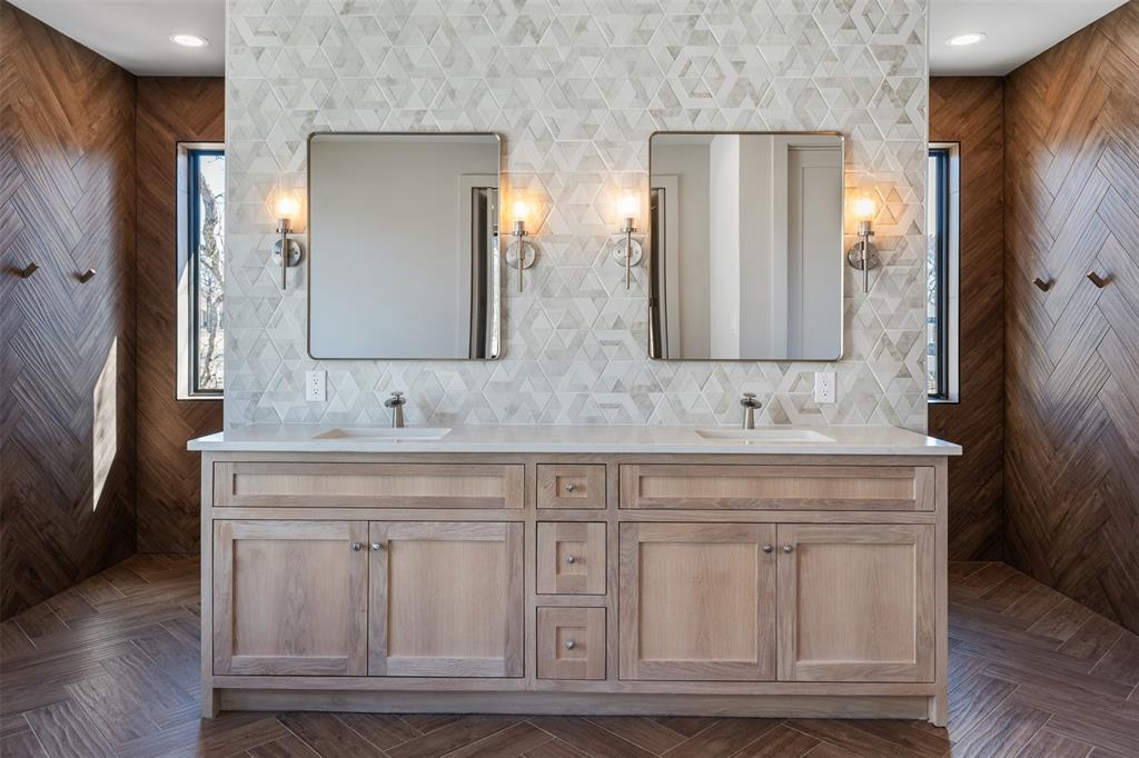 Pinnacle Club - Residential