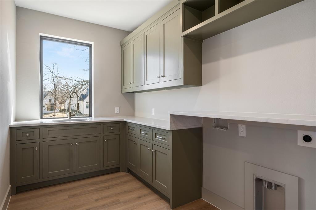 Pinnacle Club - Residential