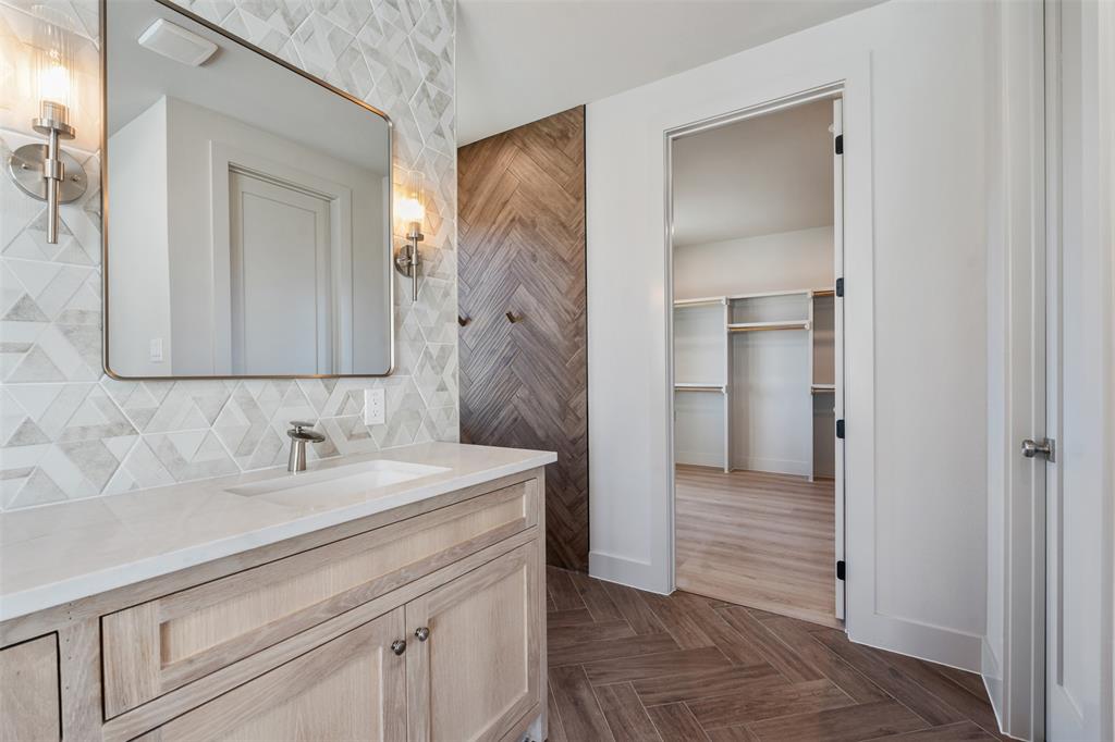 Pinnacle Club - Residential