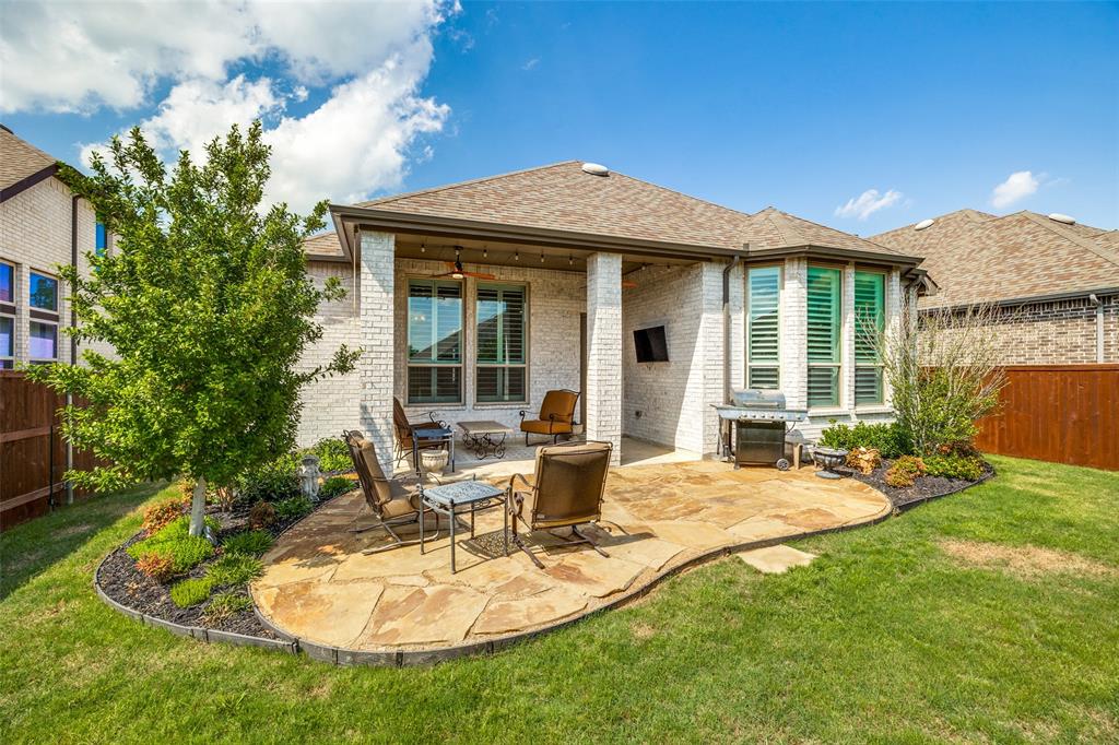 1412 Eclipse Road