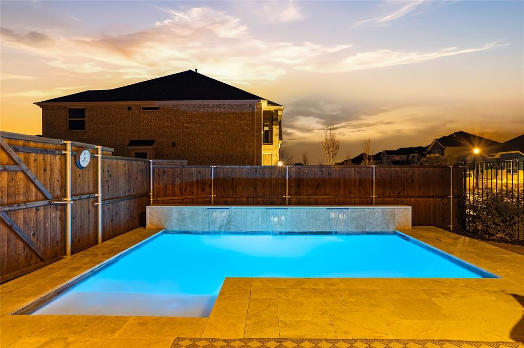 8597 Amethyst Lane