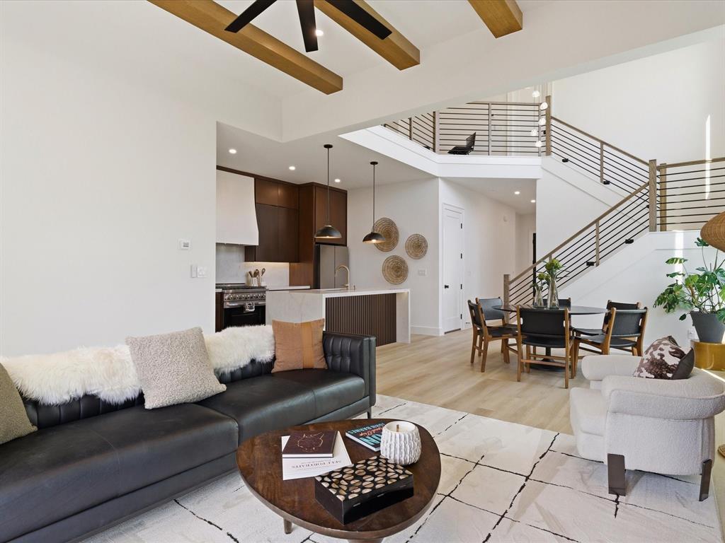 916 E Louisianna Drive