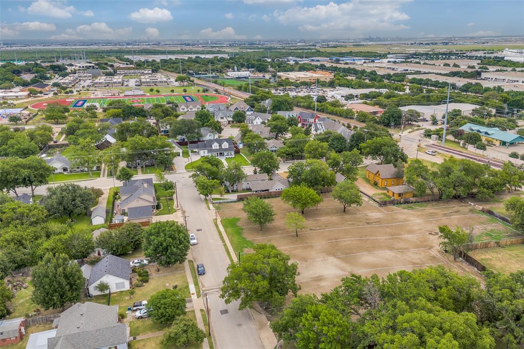 Grapevine College Heritage Add - Land