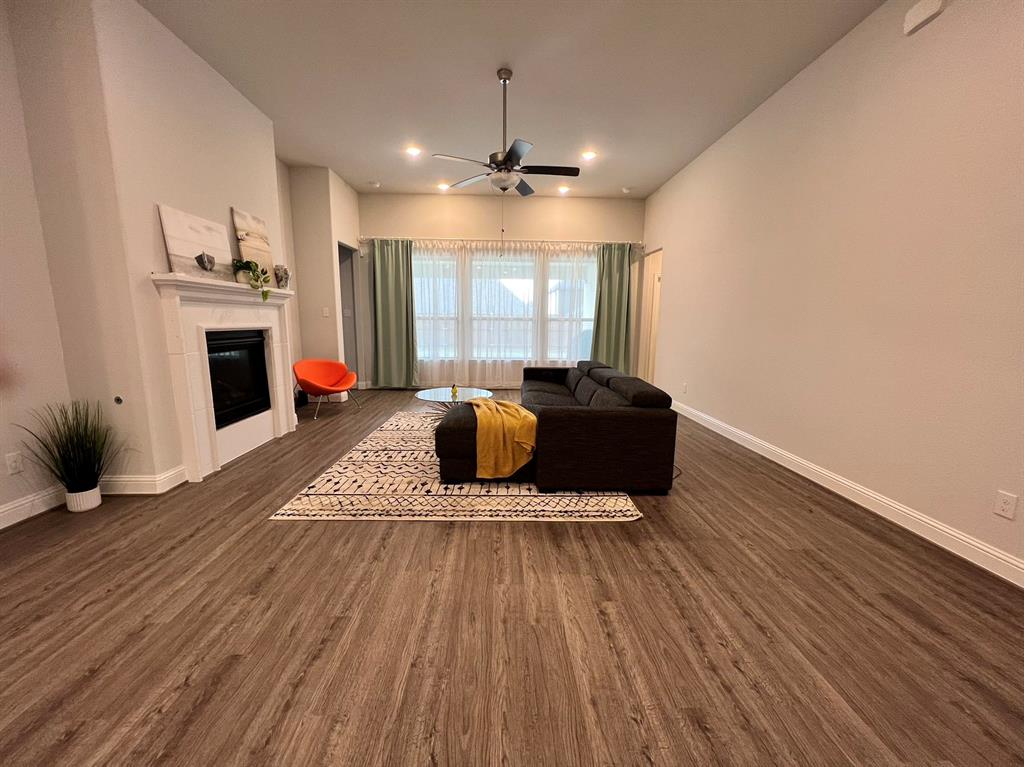 South Oak Ph 1 - Residential Lease