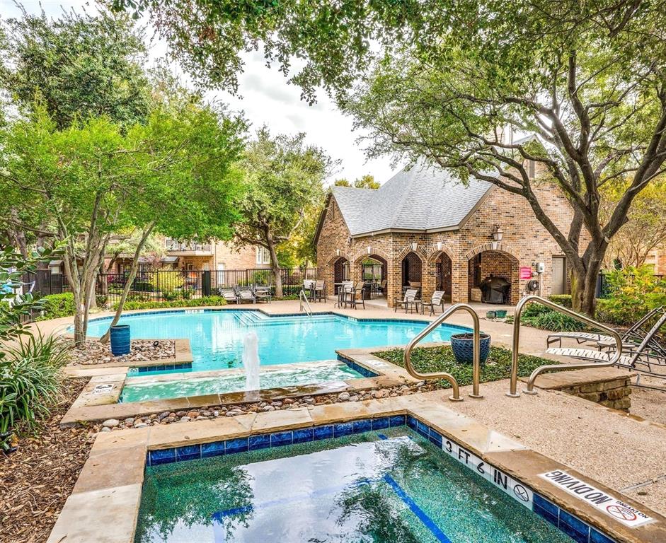 Towne Lake - Residential