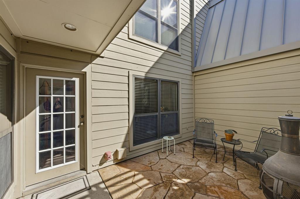 Bristle Cone Twnhs Condos - Residential