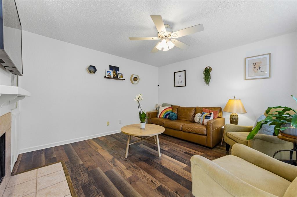 3939 Buena Vista Street B