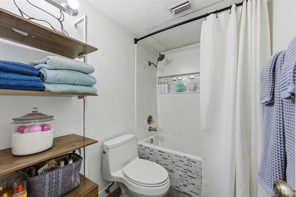 Bristle Cone Twnhs Condos - Residential