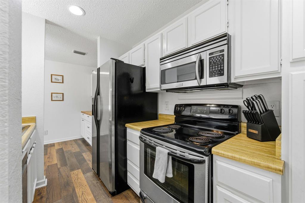 Bristle Cone Twnhs Condos - Residential