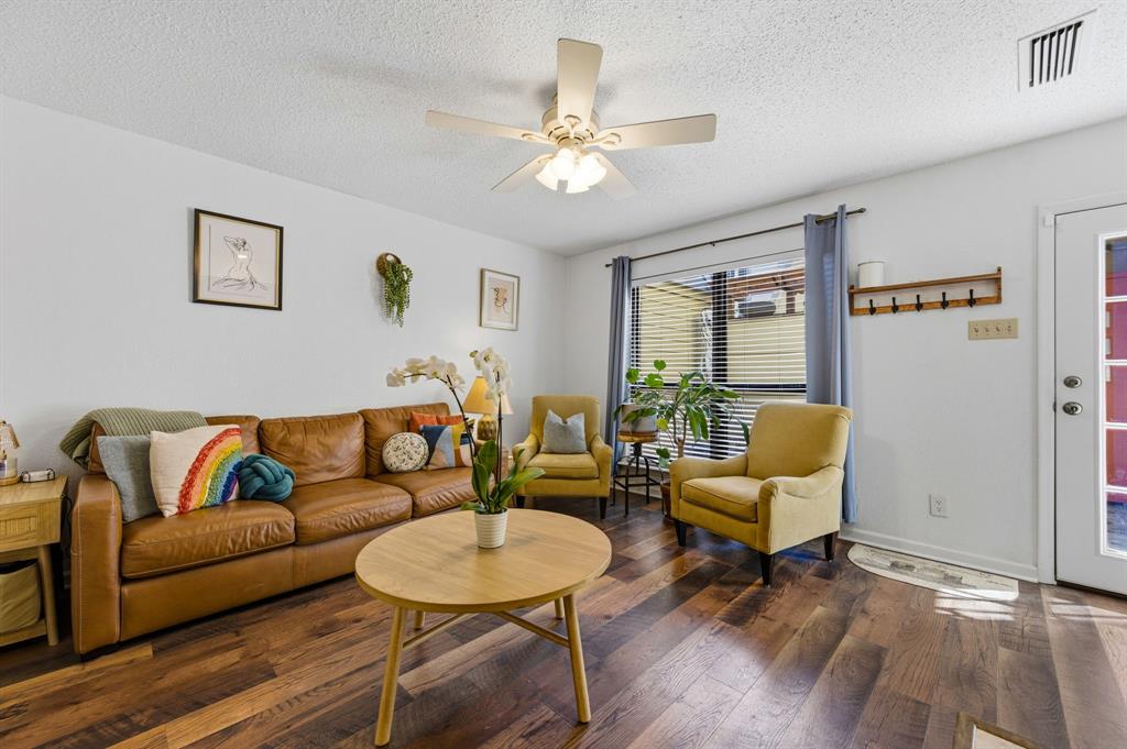 3939 Buena Vista Street B