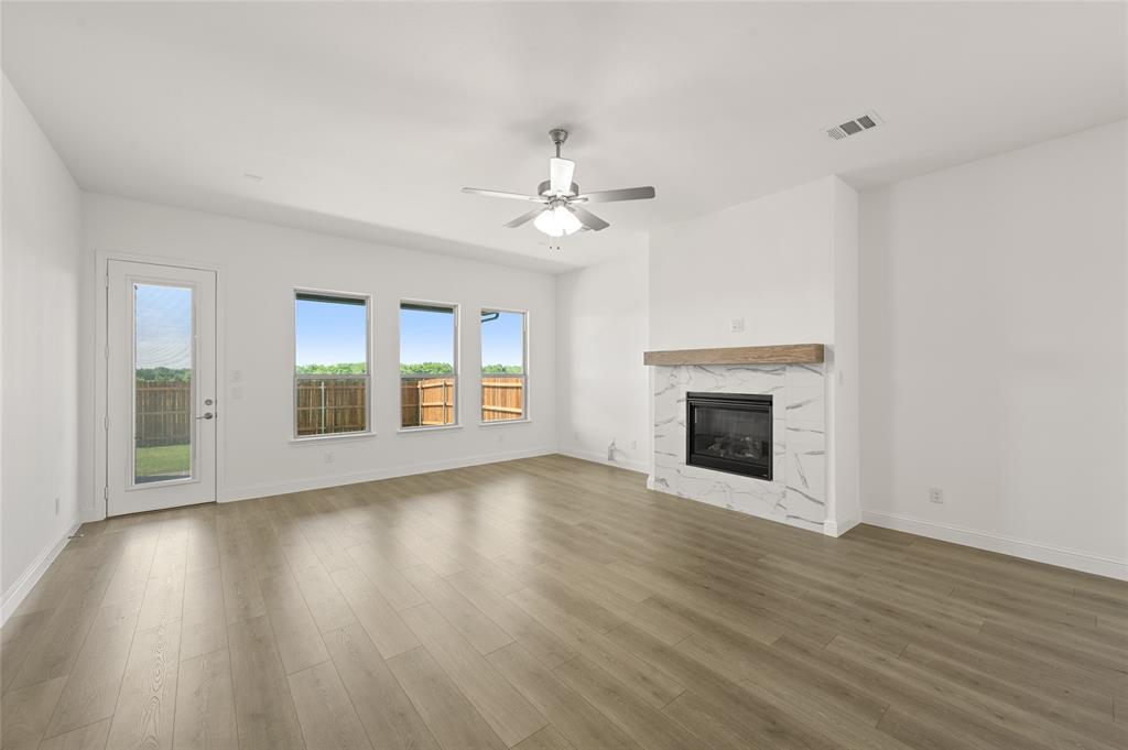 Sheppard's Place - Residential