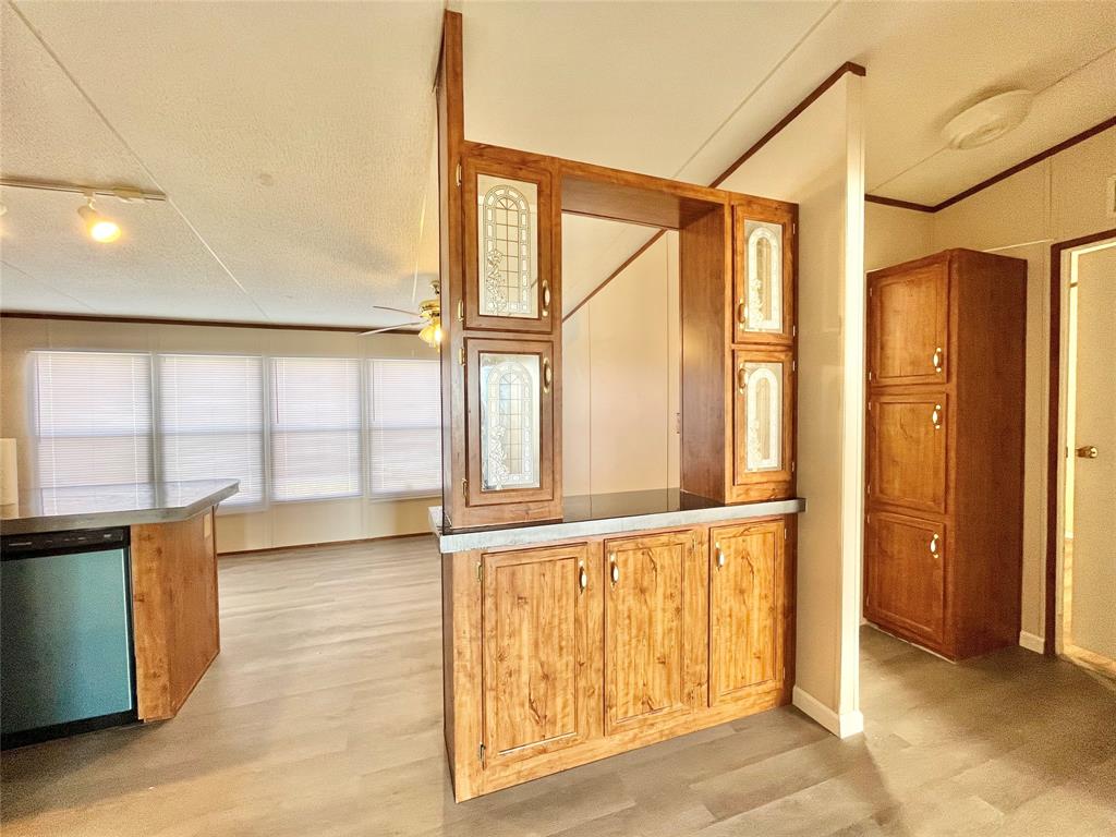 SHADOW WOOD - Residential