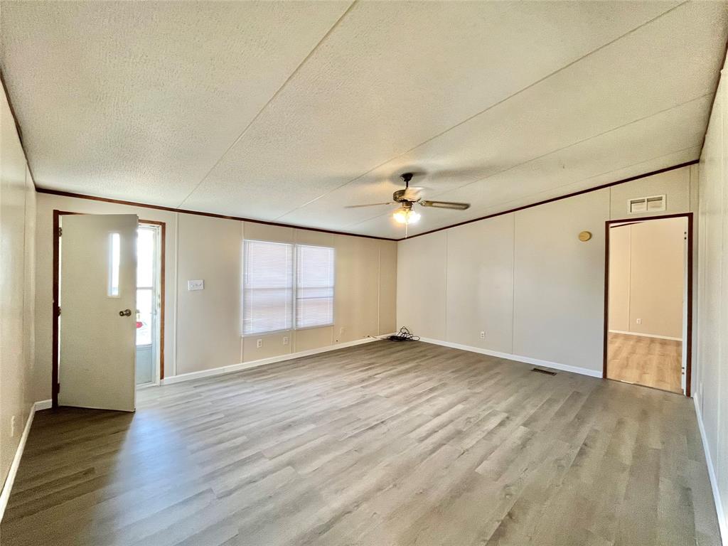 SHADOW WOOD - Residential