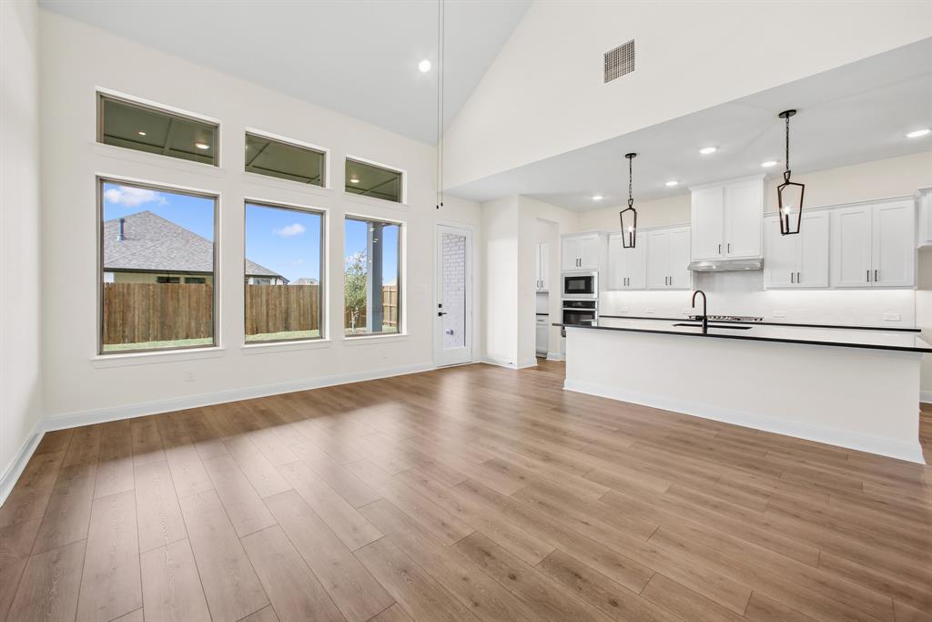 Tavolo Park - Residential