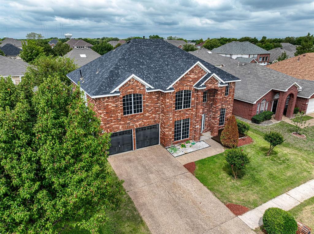 525 Magnolia Trail