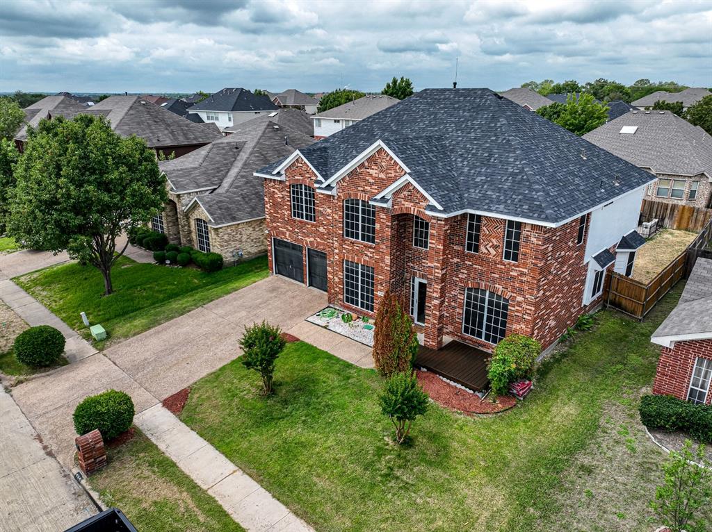525 Magnolia Trail