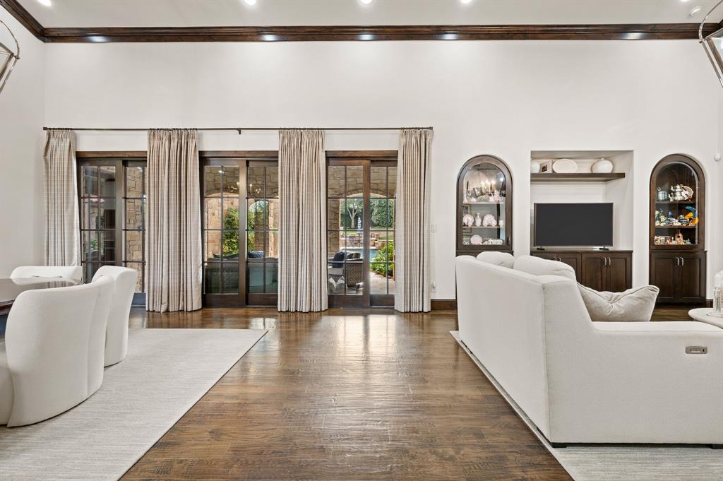 2217 King Fisher Drive