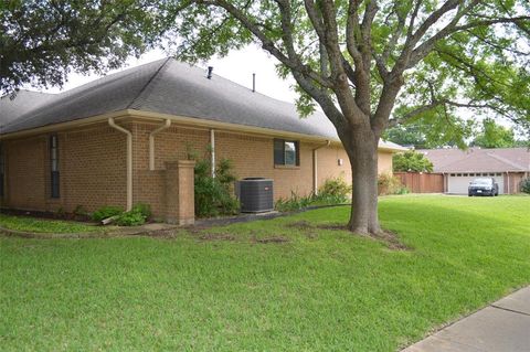 A home in Duncanville