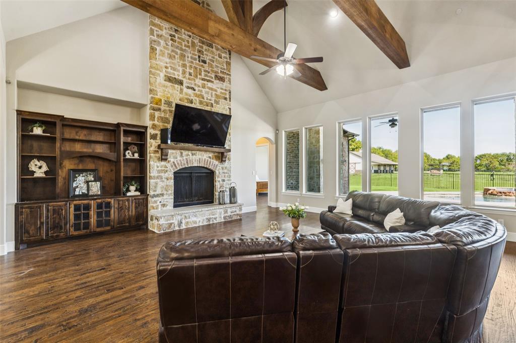 Hi Flyin Acres - Residential