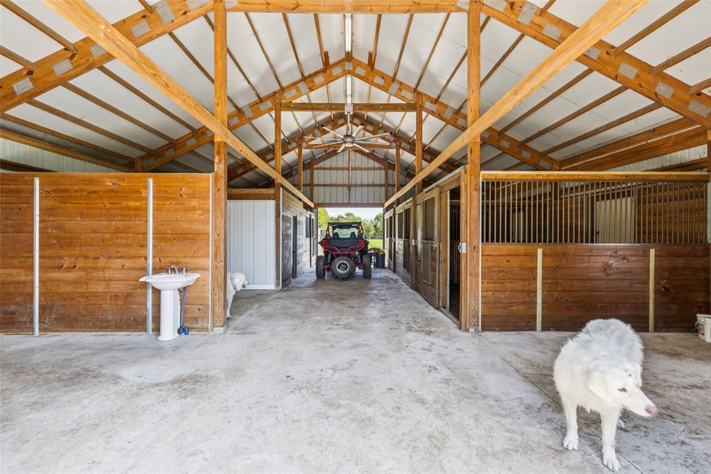 Hi Flyin Acres - Residential