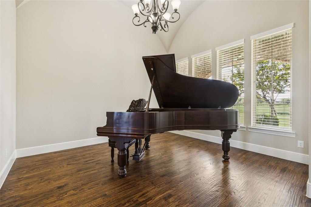 Hi Flyin Acres - Residential