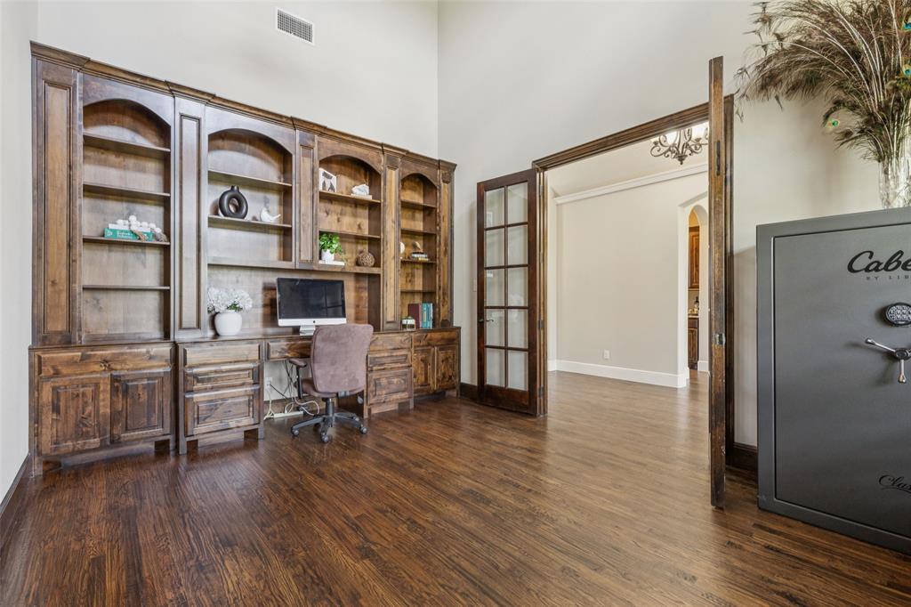 Hi Flyin Acres - Residential