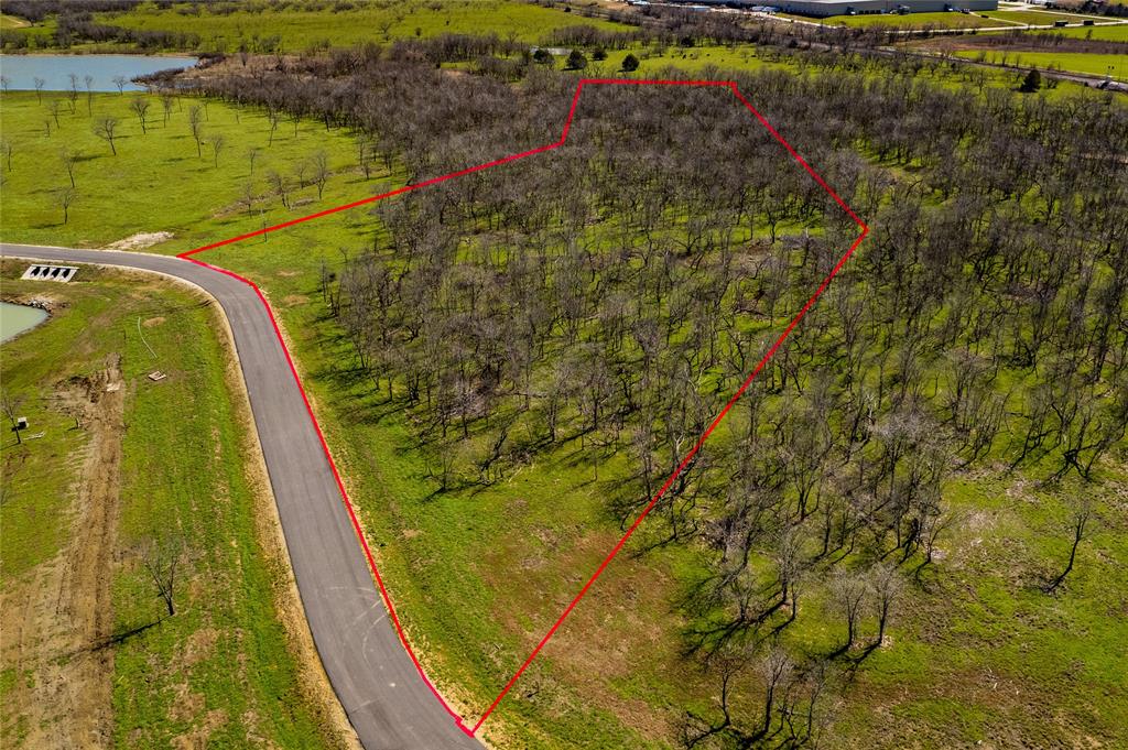 Waterfront Club - Land