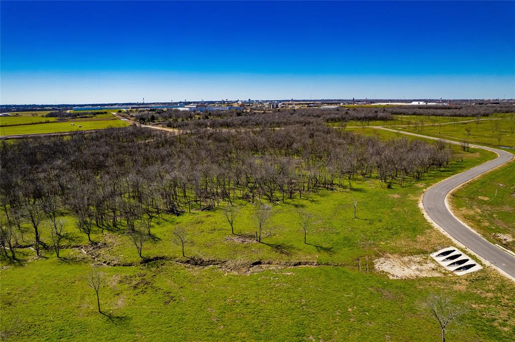 Waterfront Club - Land