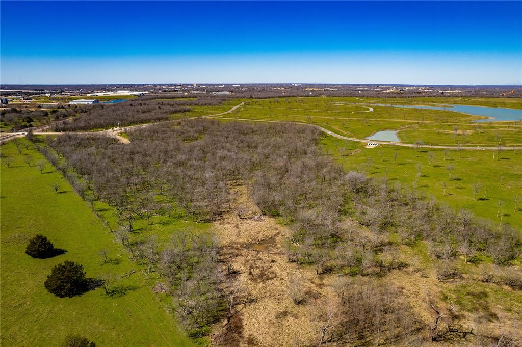 Waterfront Club - Land