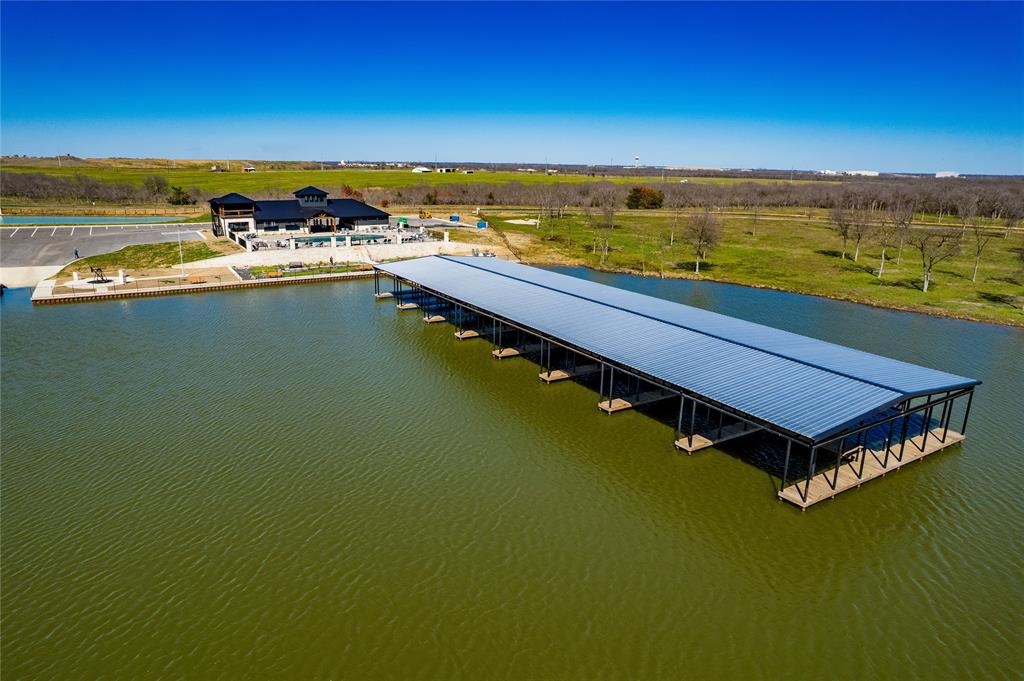 Waterfront Club - Land