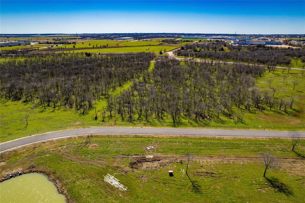 Waterfront Club - Land