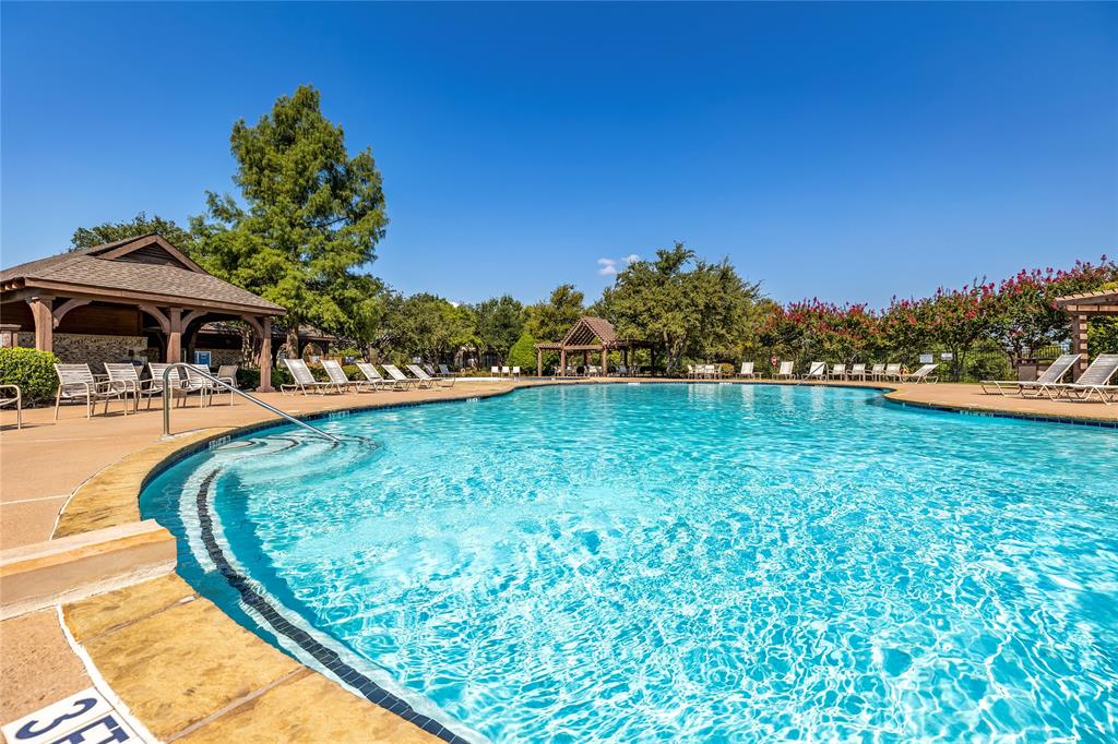 Woodbridge Ph 05b - Residential