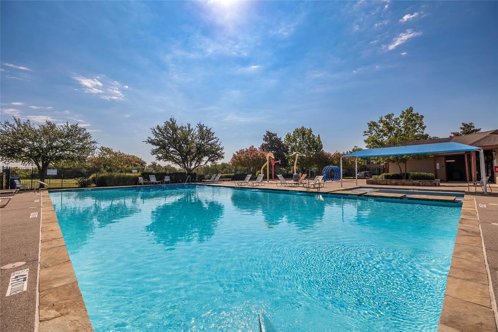 Woodbridge Ph 05b - Residential