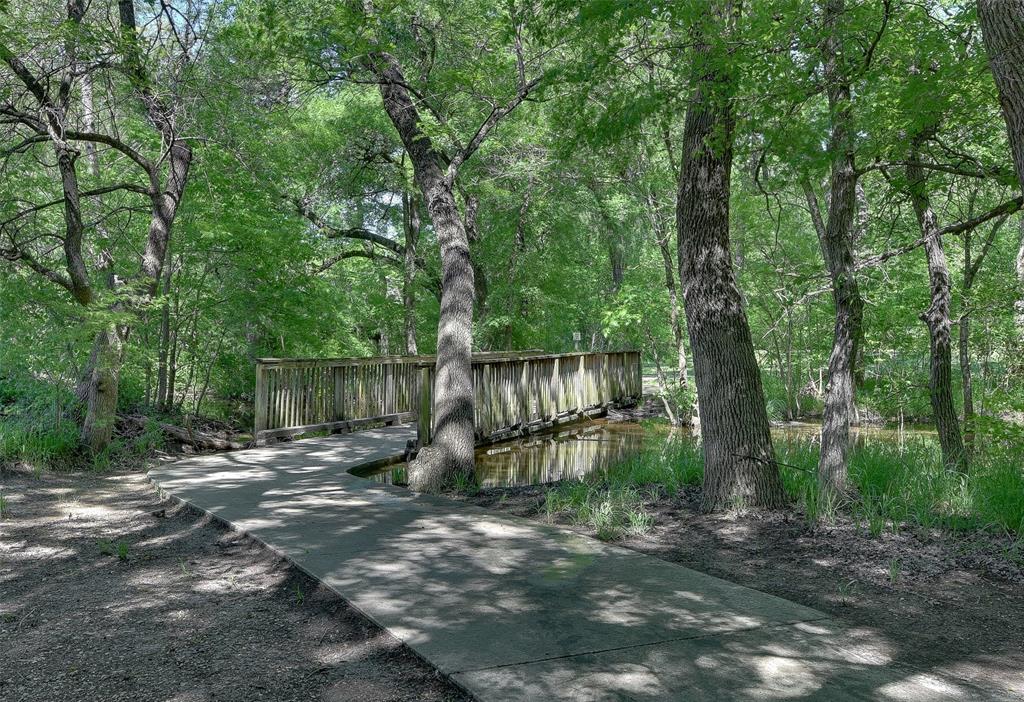 Woodbridge Ph 05b - Residential