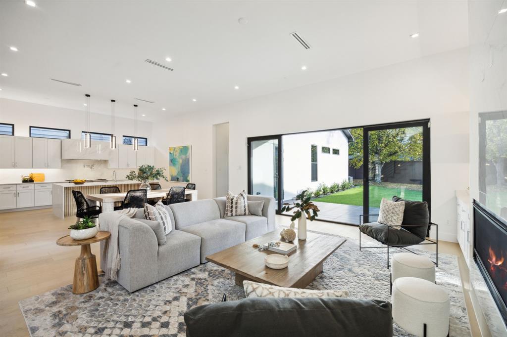 Rector Place - Residential