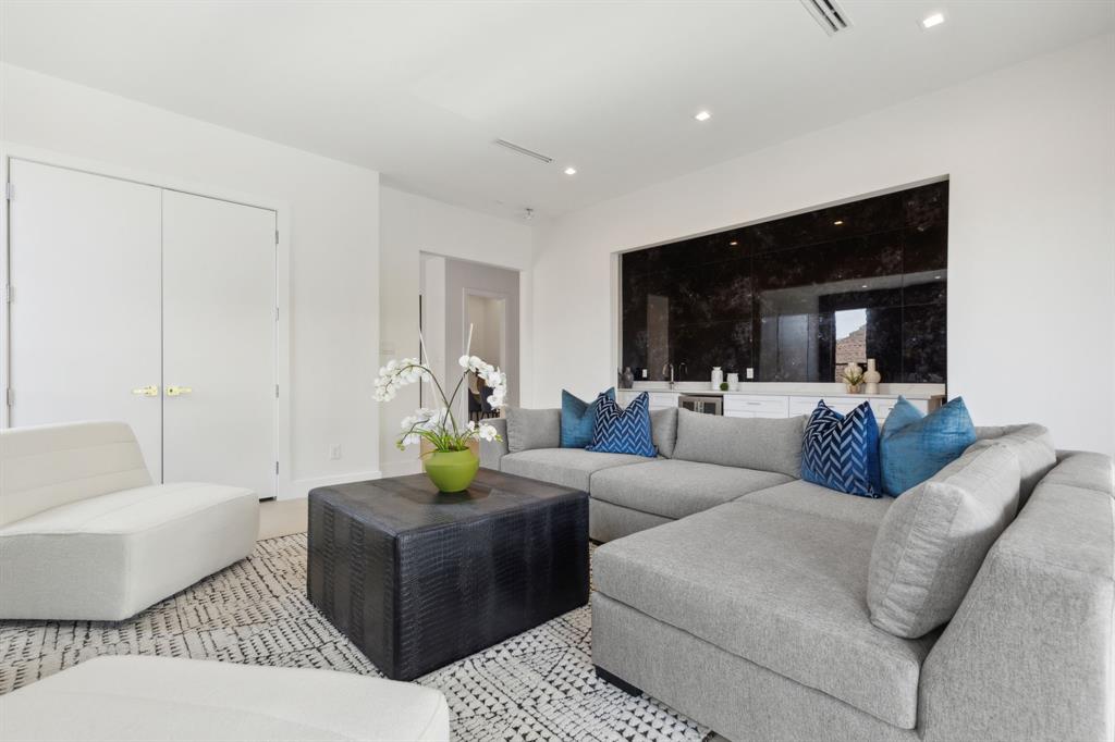 Rector Place - Residential