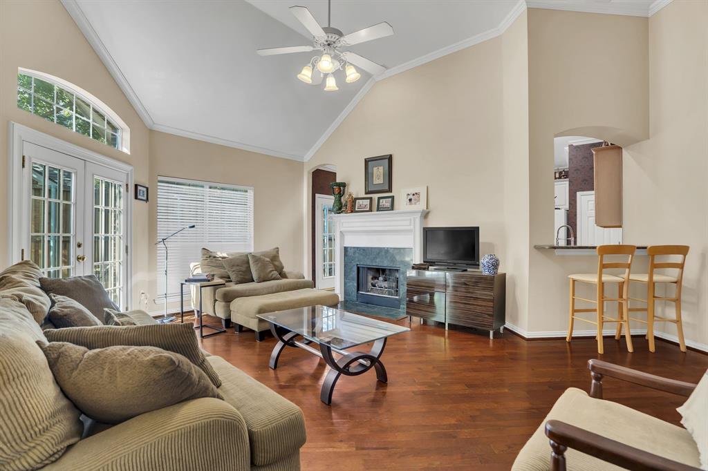 2630 Lakeforest Court