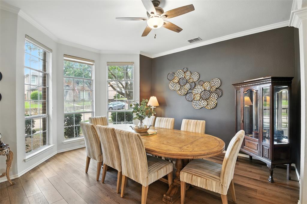 2418 Sherbrooke Lane