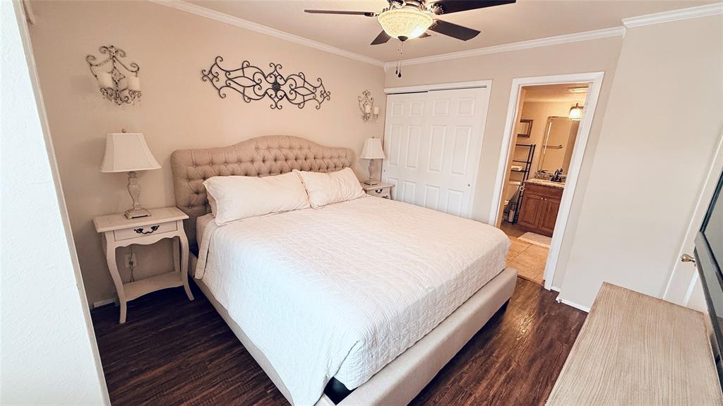 Cedar Creek Twnhms - Residential