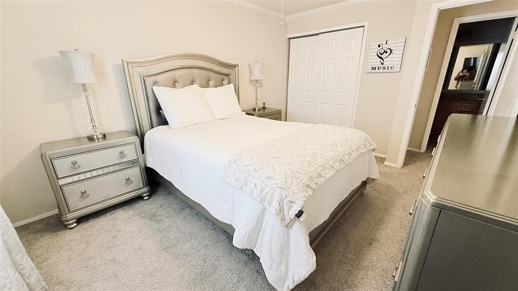 Cedar Creek Twnhms - Residential