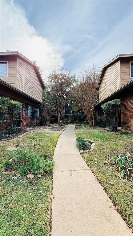 Cedar Creek Twnhms - Residential