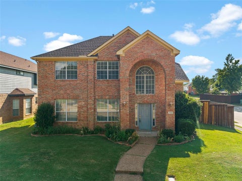 Photo of 1184 Courtney Lane, Lewisville, TX 75077 (MLS # 21401961)