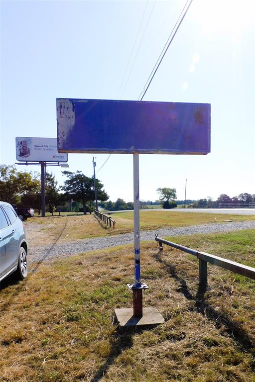 G-0061 BURLESON AARON A-G0061 - Commercial Lease