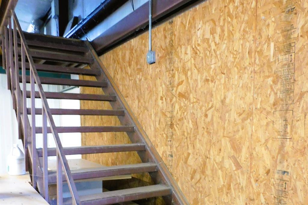 G-0061 BURLESON AARON A-G0061 - Commercial Lease