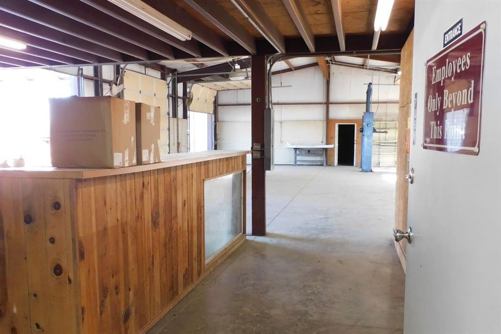 G-0061 BURLESON AARON A-G0061 - Commercial Lease