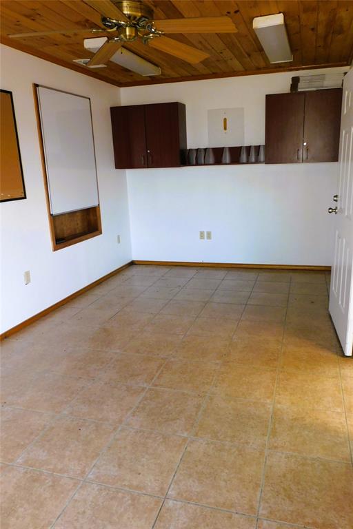 G-0061 BURLESON AARON A-G0061 - Commercial Lease