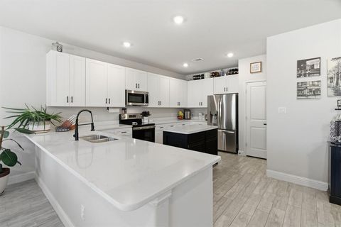 2316 Neches Street Granbury TX 76048