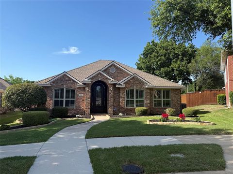 Photo of 4705 Carolwood Drive, Plano, TX 75024 (MLS # 21271837)