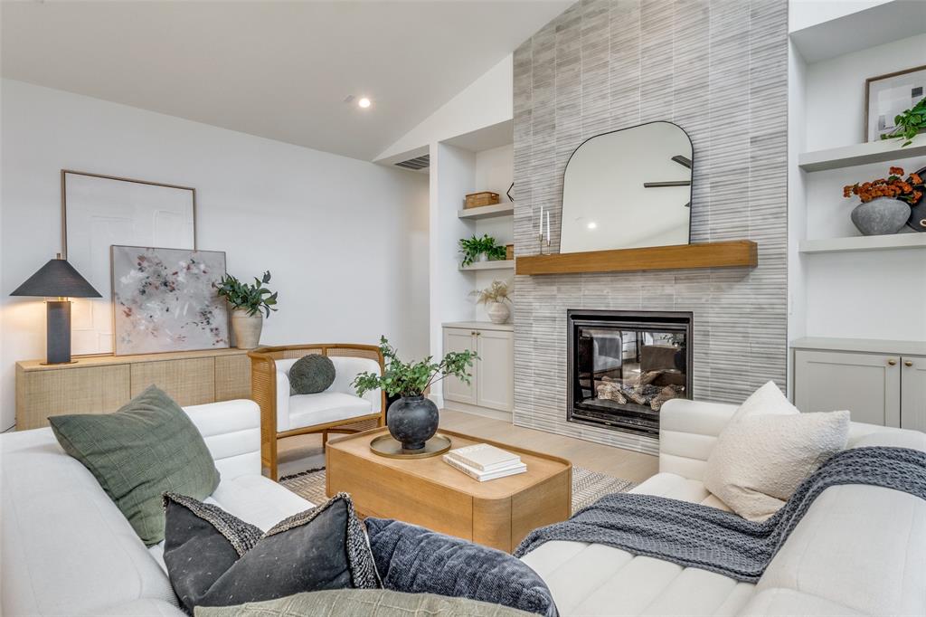 Abode White Rock - Residential